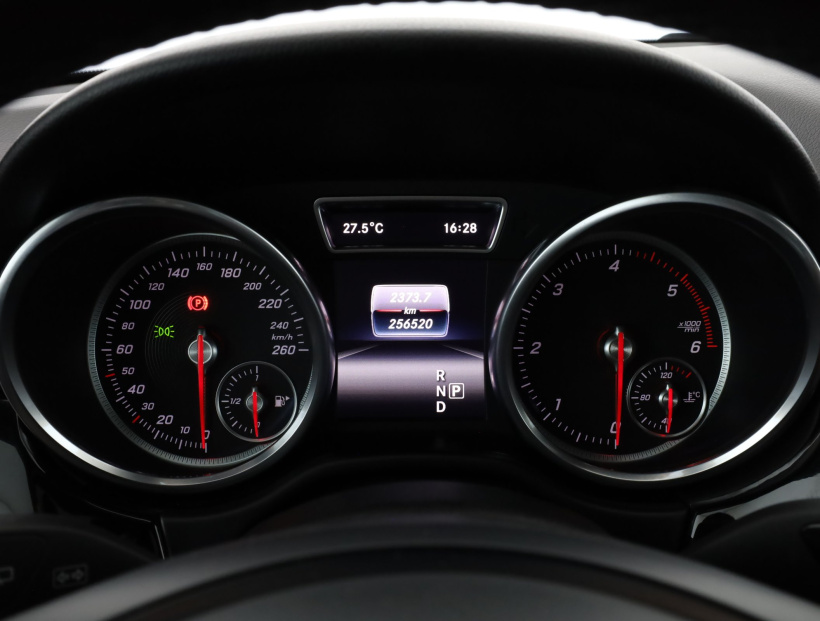 Mercedes-Benz GLE, 2016
