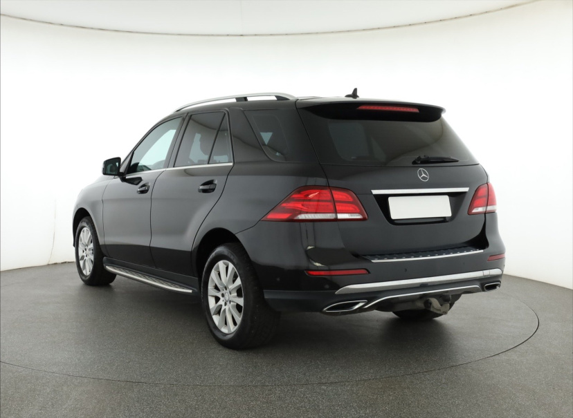 Mercedes-Benz GLE, 2016