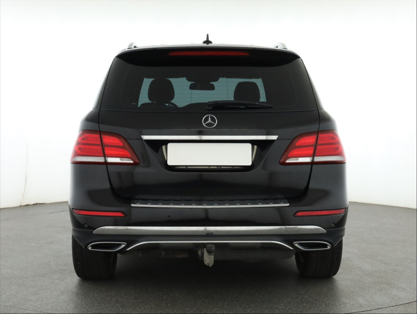 Mercedes-Benz GLE, 2016