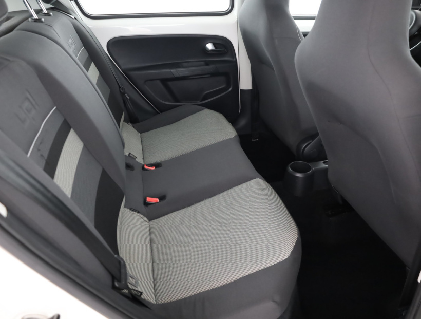 Volkswagen Up!, 2013