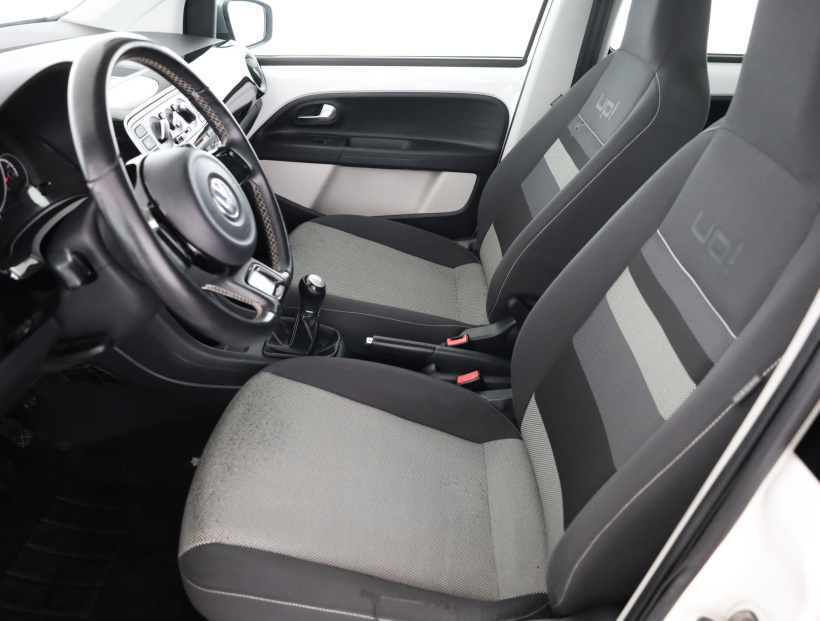 Volkswagen Up!, 2013