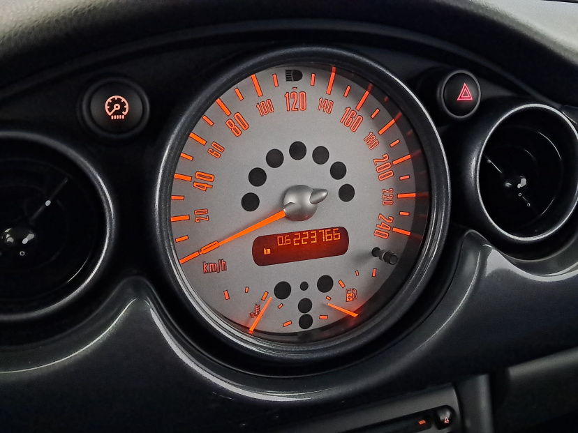 MINI 3-door, 2004