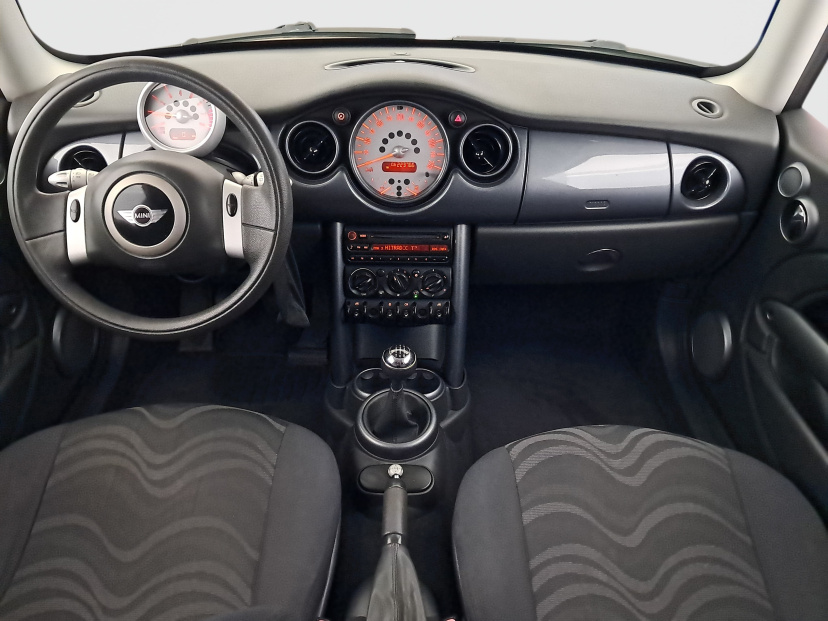 MINI 3-door, 2004