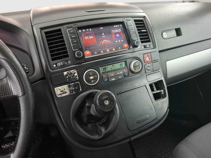Volkswagen Multivan, 2003