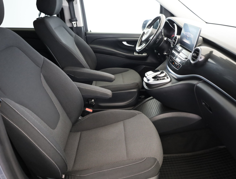 Mercedes-Benz V, 2016