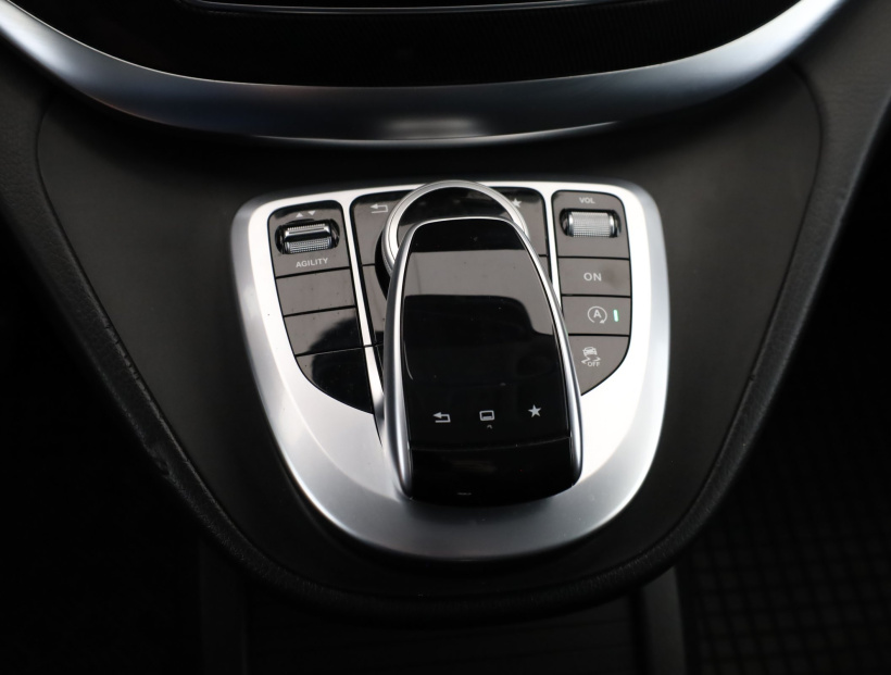 Mercedes-Benz V, 2016
