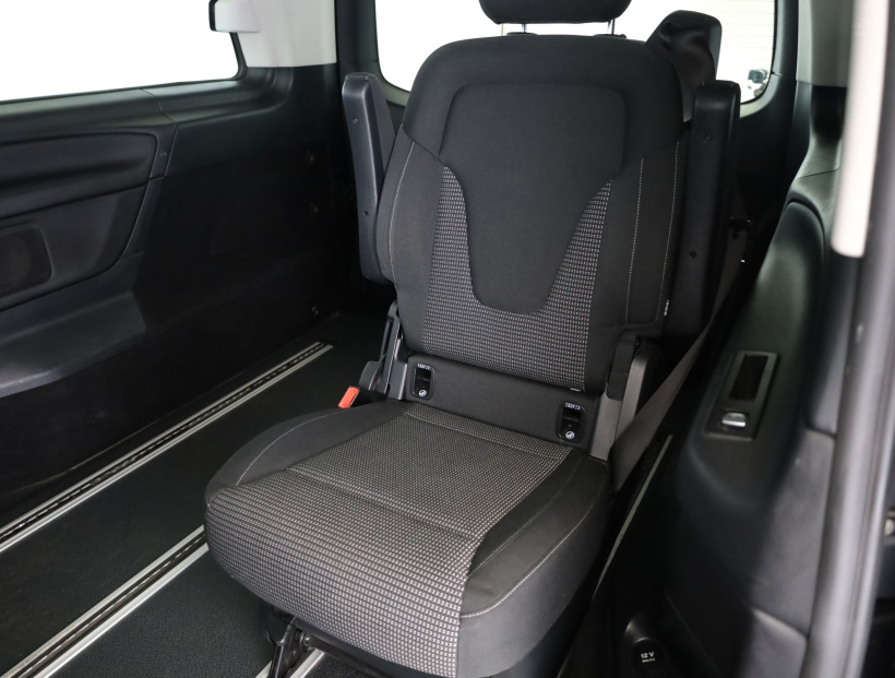 Mercedes-Benz V, 2016