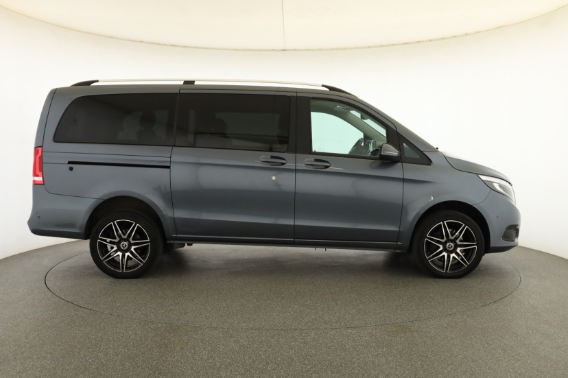 Mercedes-Benz V, 2016