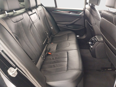 BMW 5 - 2023
