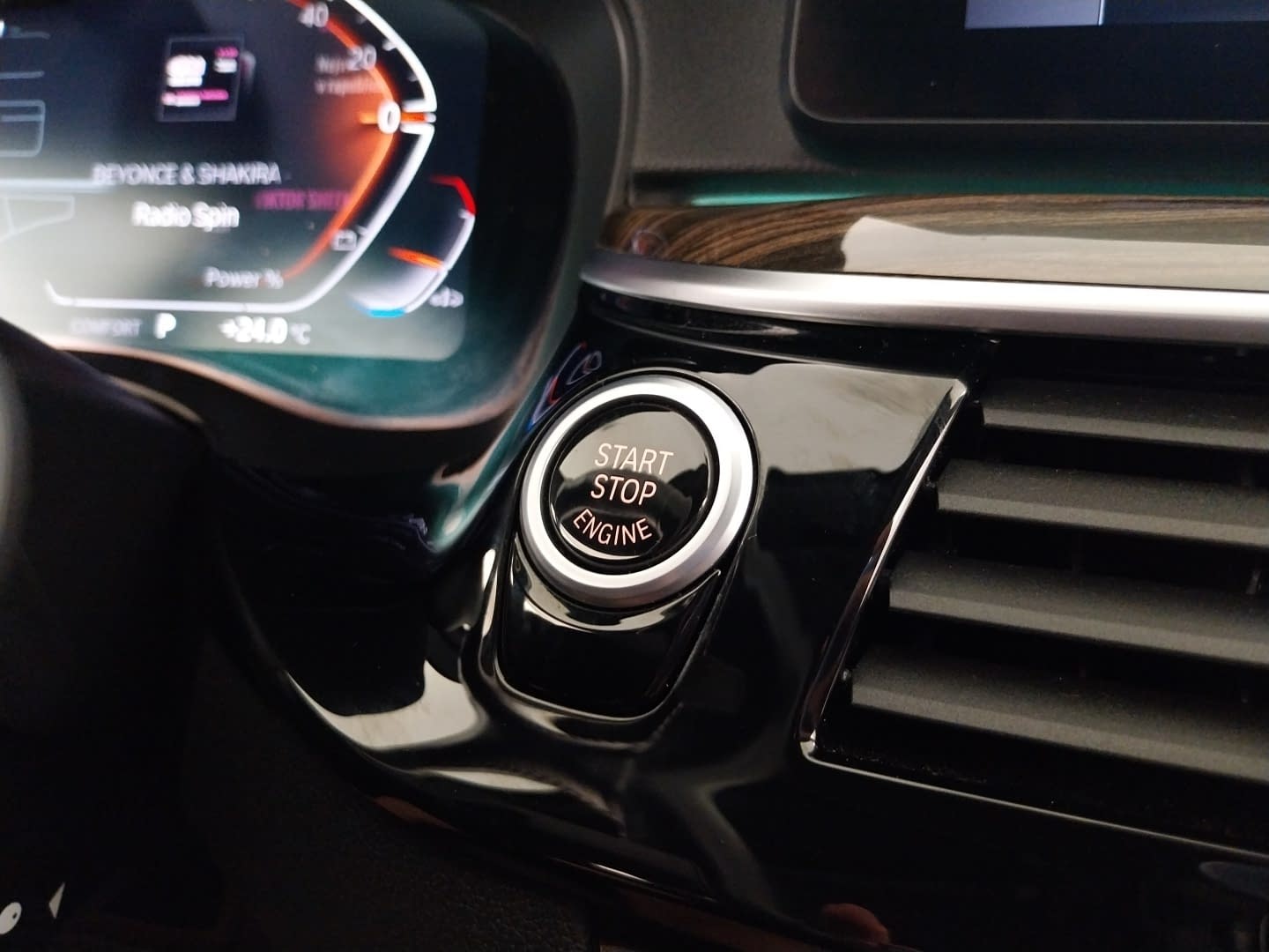 BMW 5 - 2023