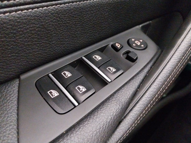 BMW 5 - 2023