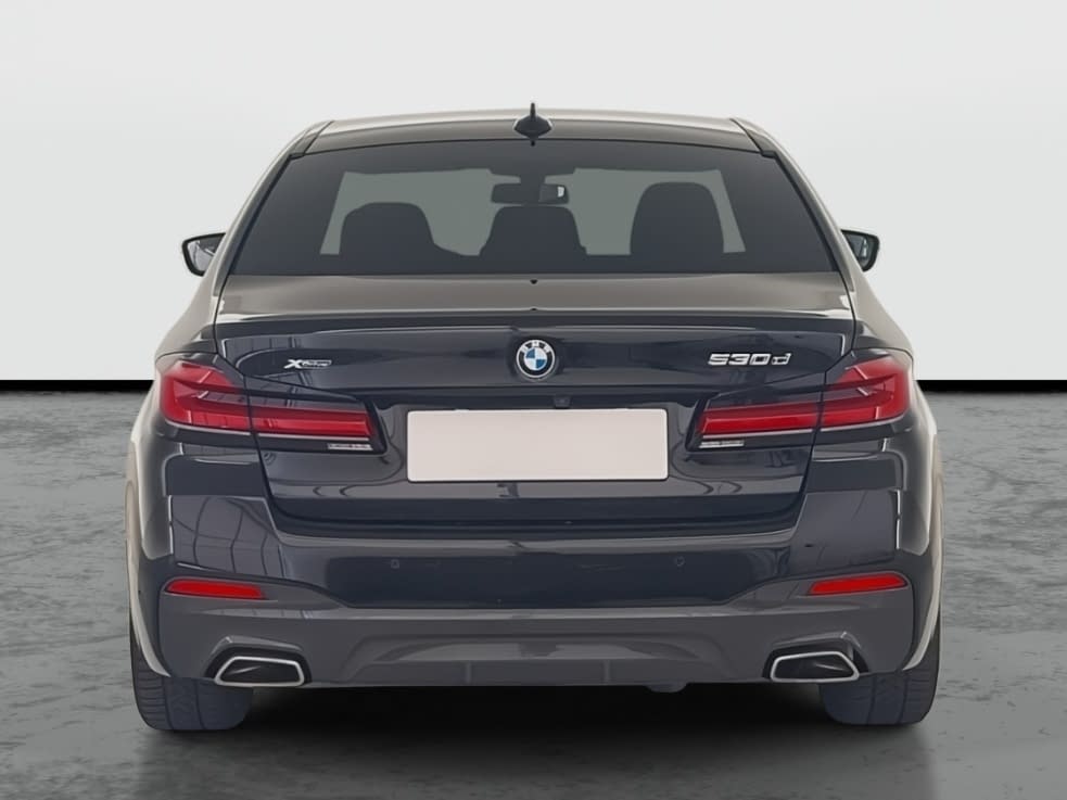 BMW 5 - 2023