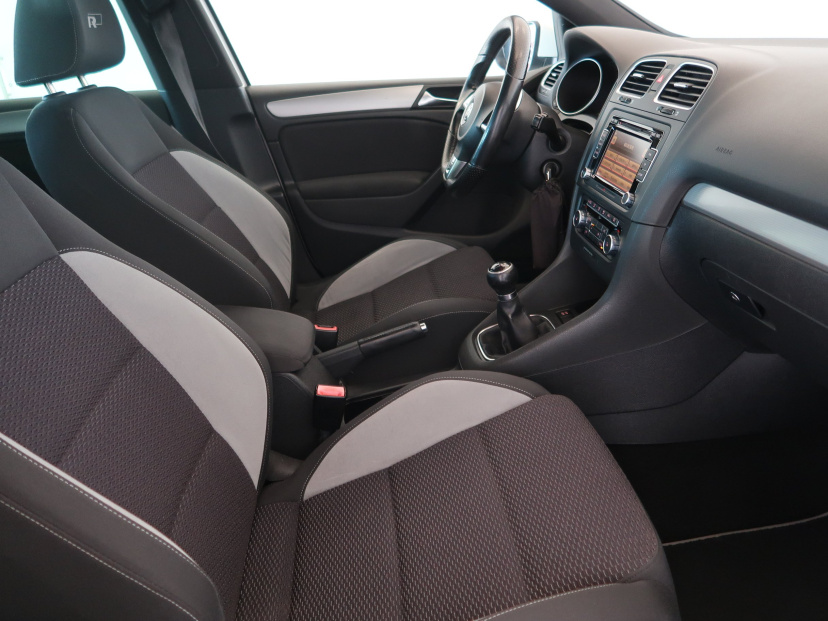 Volkswagen Golf, 2010