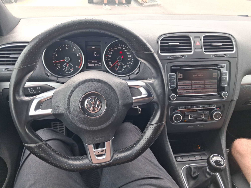 Volkswagen Golf, 2010