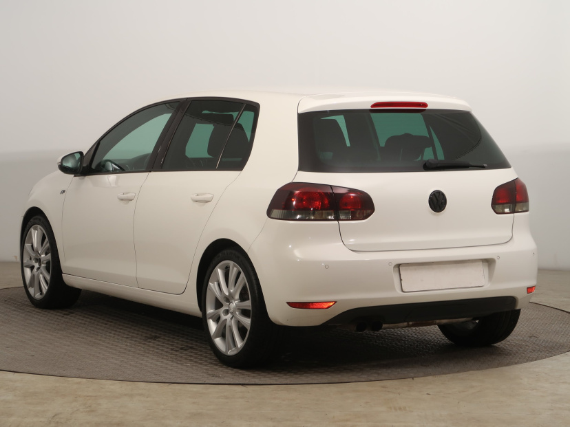 Volkswagen Golf, 2010