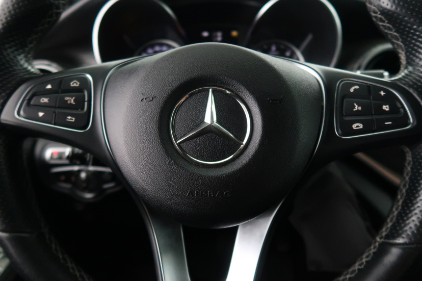 Mercedes-Benz V, 2020
