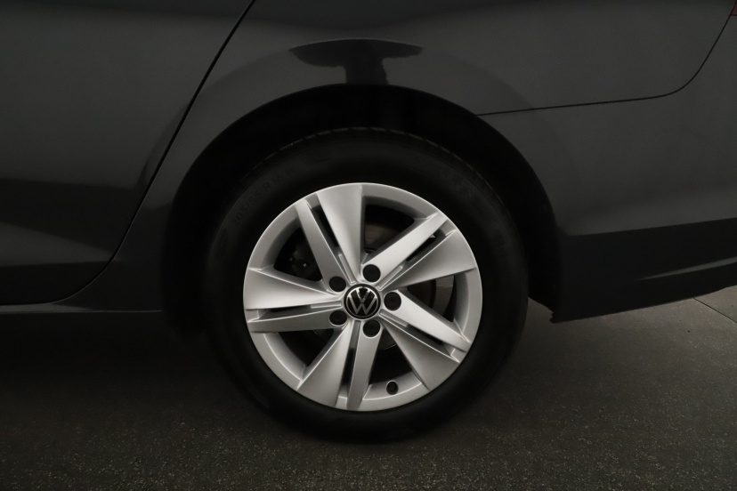 Volkswagen Golf, 2021