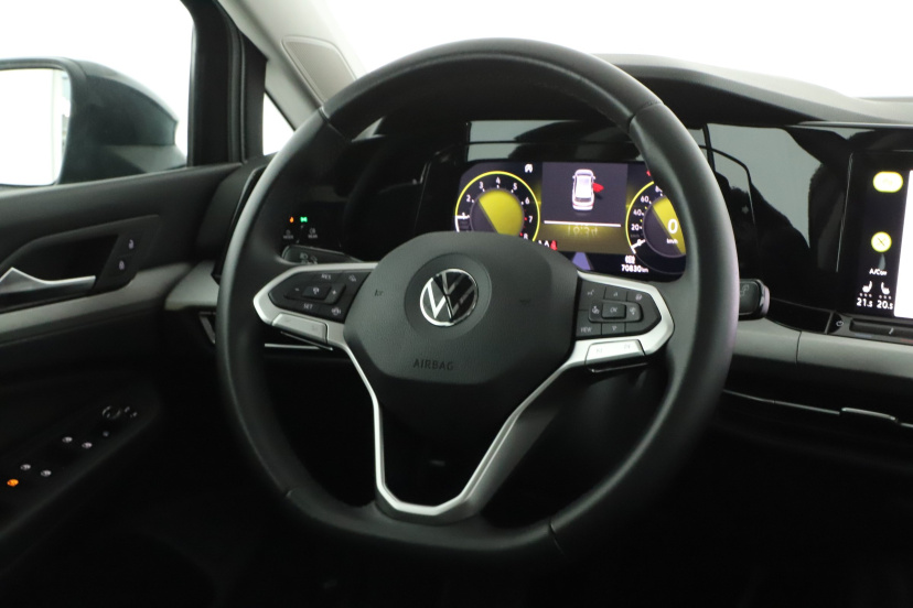Volkswagen Golf, 2021