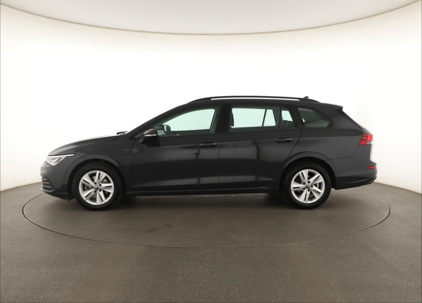 Volkswagen Golf, 2021