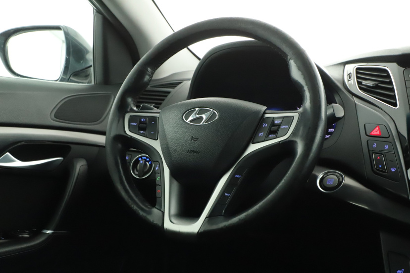 Hyundai i40, 2013