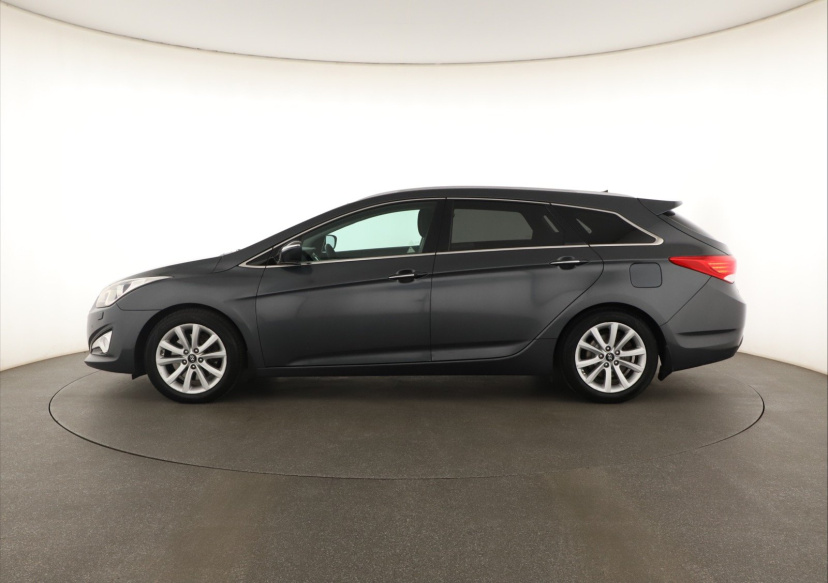 Hyundai i40, 2013