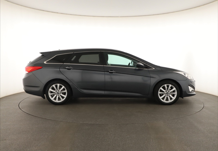 Hyundai i40, 2013