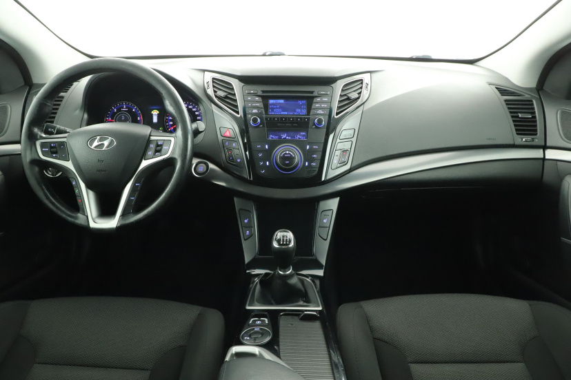 Hyundai i40, 2013