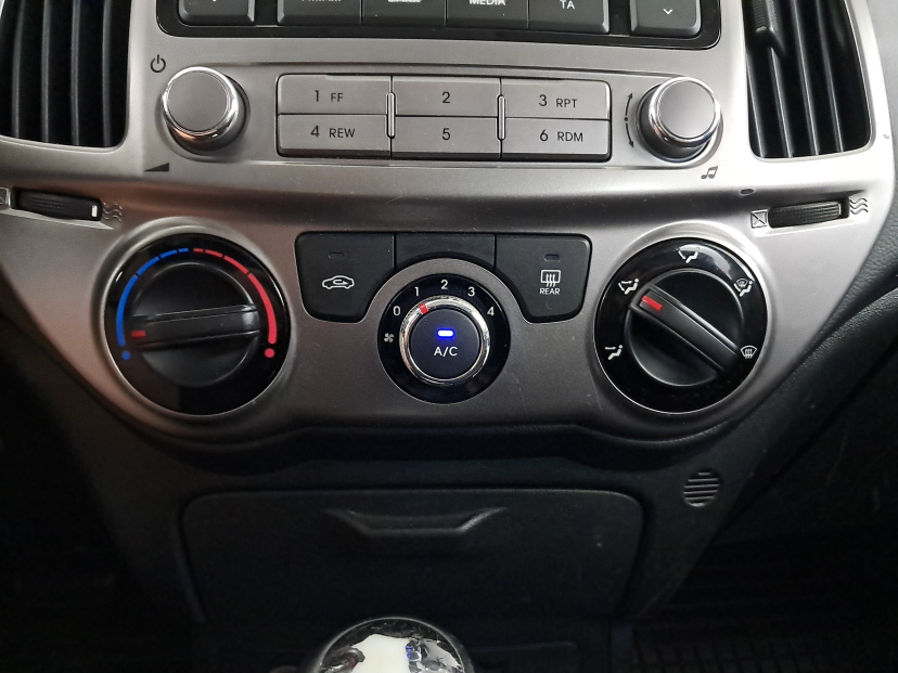 Hyundai i20, 2013