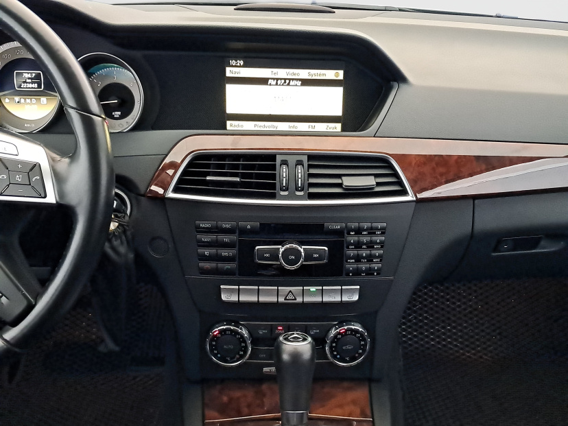 Mercedes-Benz C, 2011