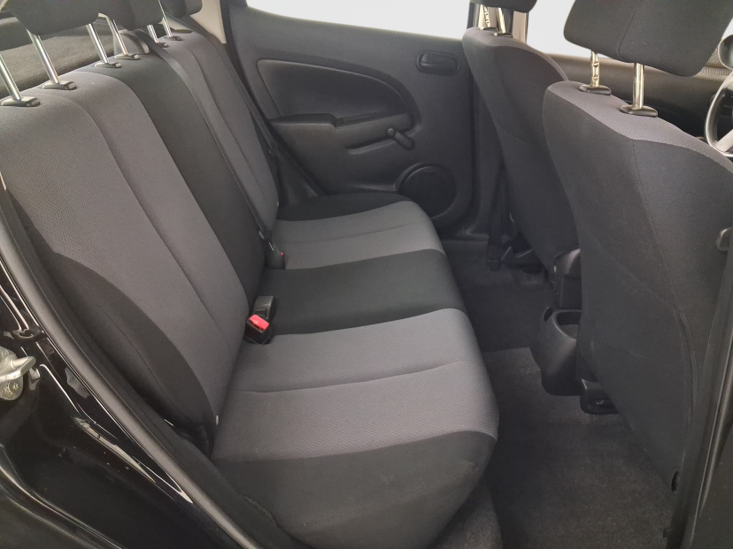 Mazda 2, 2010