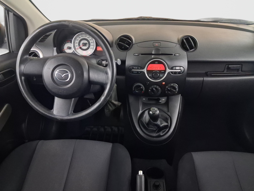 Mazda 2, 2010