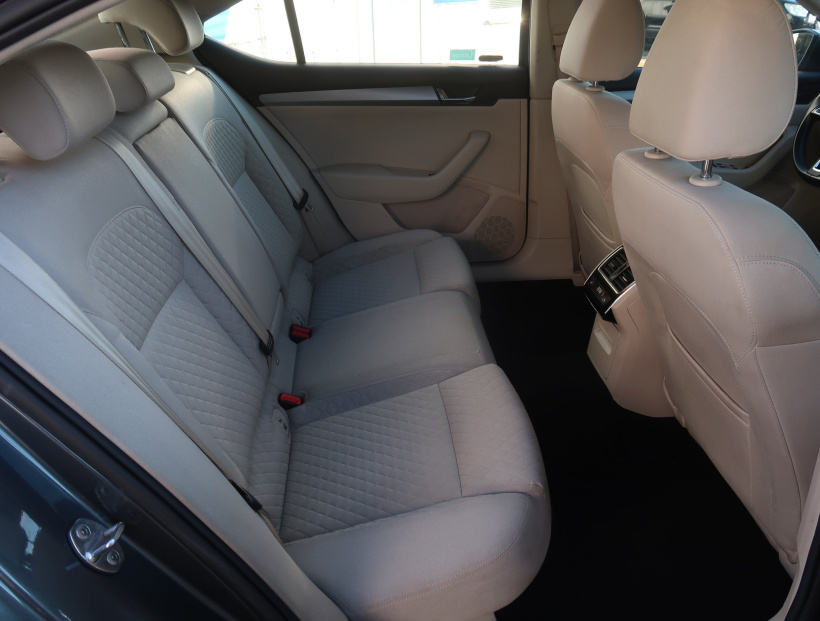 Škoda Superb, 2016