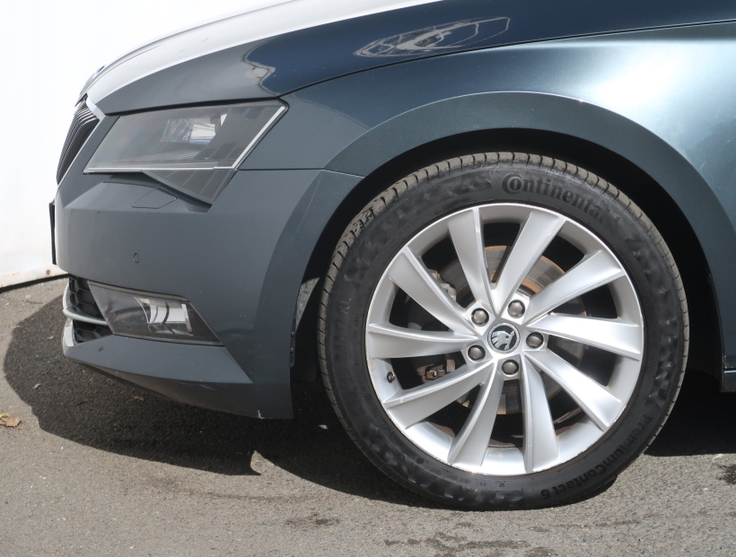Škoda Superb, 2016