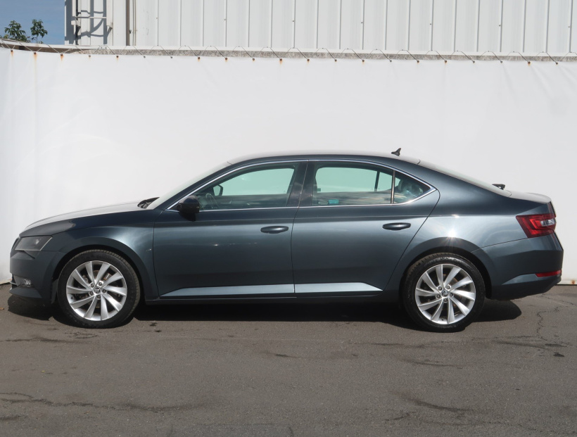 Škoda Superb, 2016