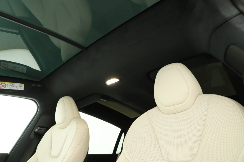 Tesla Model X, 2023