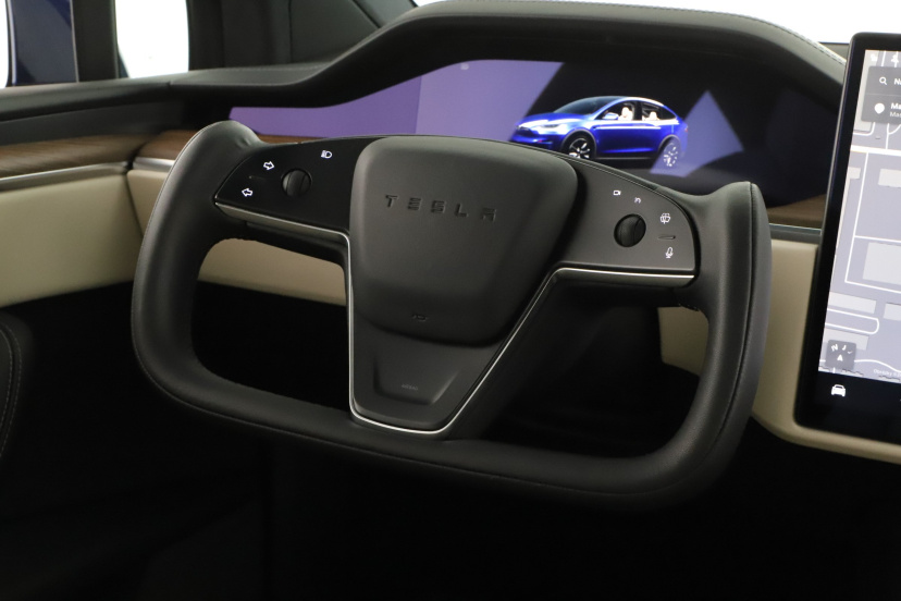 Tesla Model X, 2023