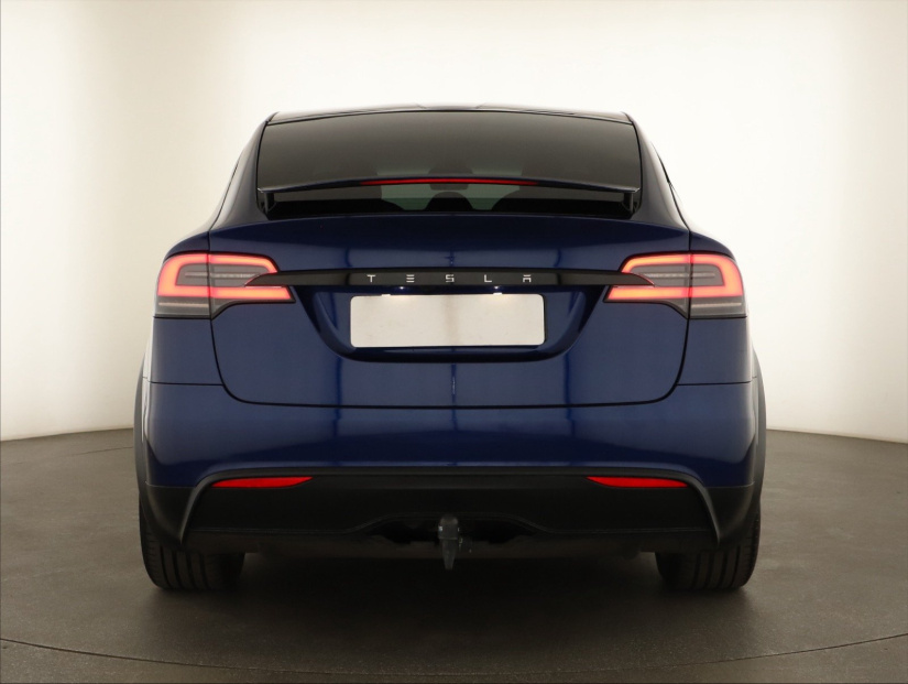 Tesla Model X, 2023