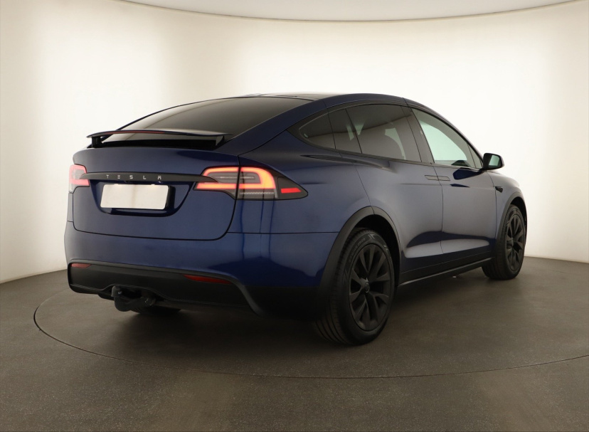 Tesla Model X, 2023