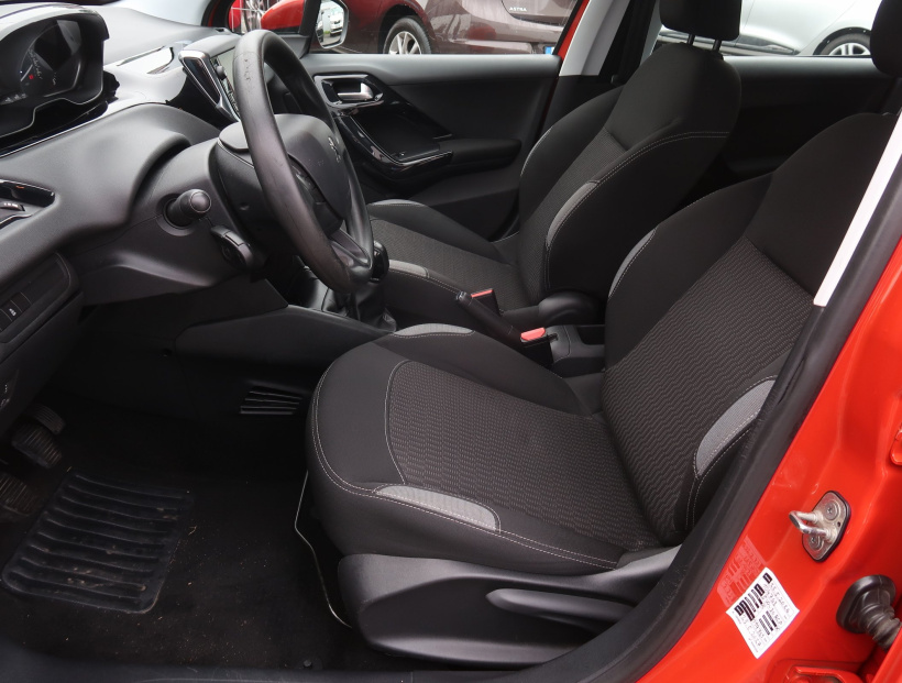 Peugeot 208, 2016