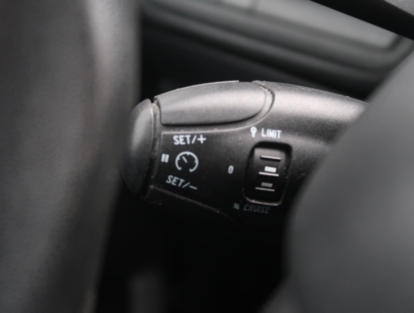 Peugeot 208, 2016