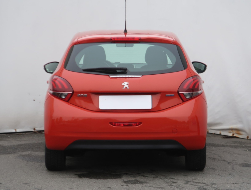 Peugeot 208, 2016