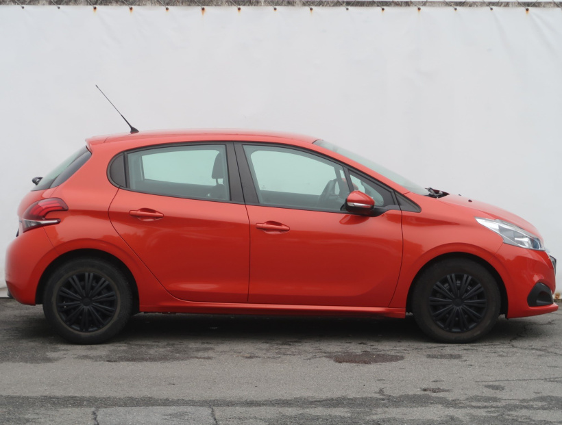 Peugeot 208, 2016