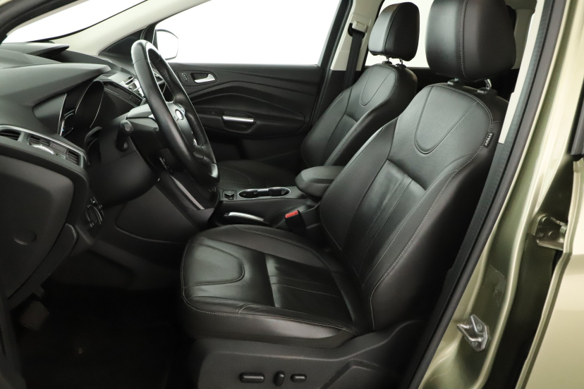 Ford Kuga, 2013