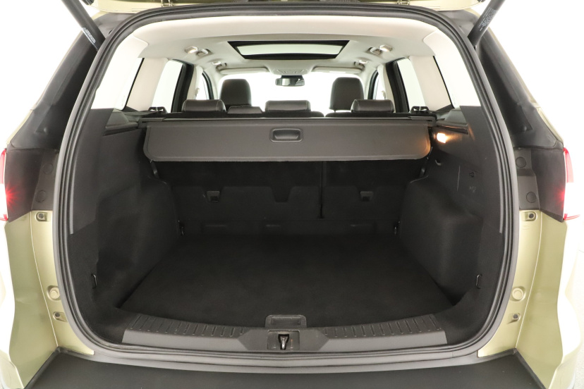 Ford Kuga, 2013