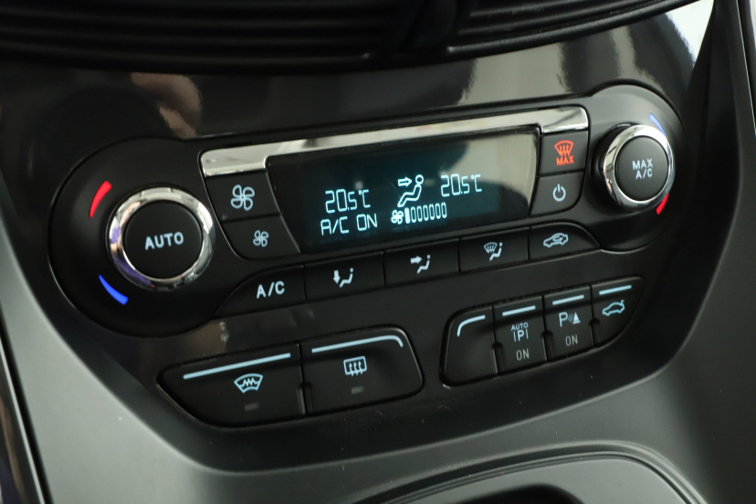 Ford Kuga, 2013