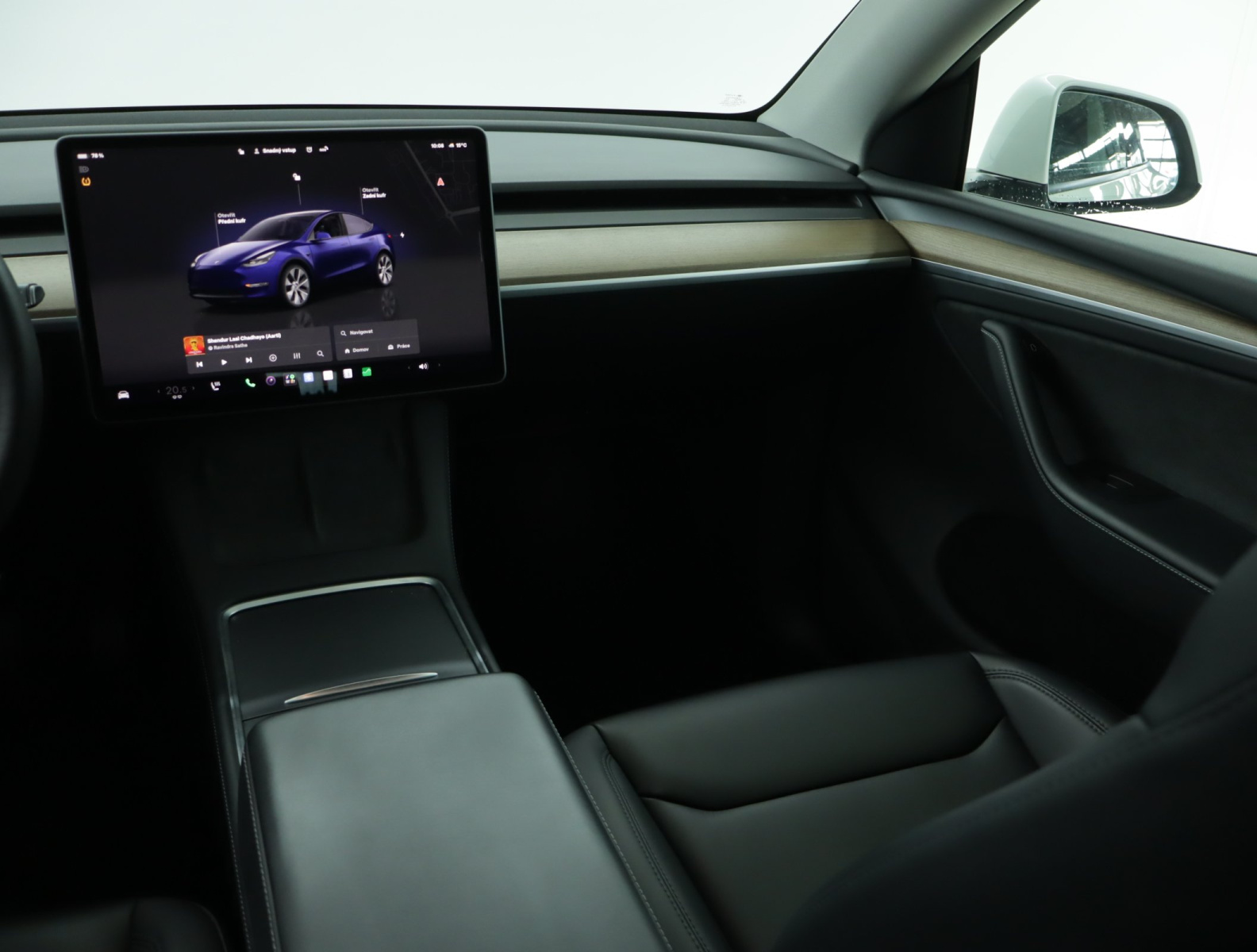 Tesla Model Y Long Range AWD – fotografie 11