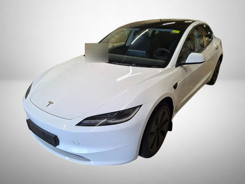 Tesla Model 3, 2024