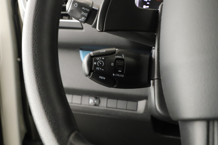 Peugeot Traveller, 2021