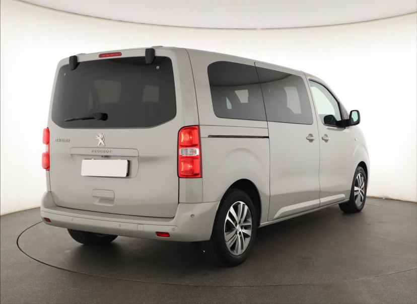 Peugeot Traveller, 2021