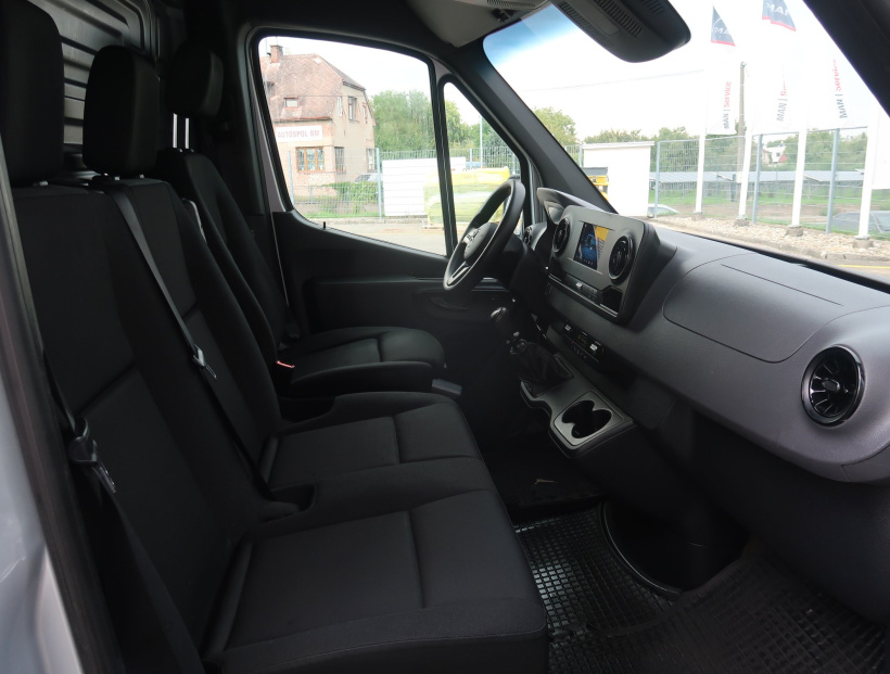 Mercedes-Benz Sprinter, 2021